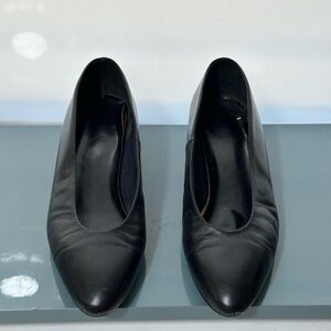 Elegant Black Women's Shoes